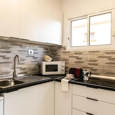 Michelangelo Aparthotel 3*