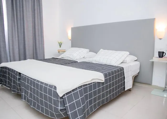 Michelangelo Aparthotel 3*